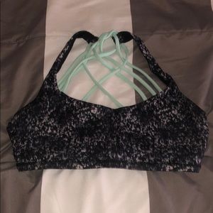 Lululemon sports bra